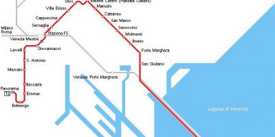 ベネチアのサンタルチア駅で地図